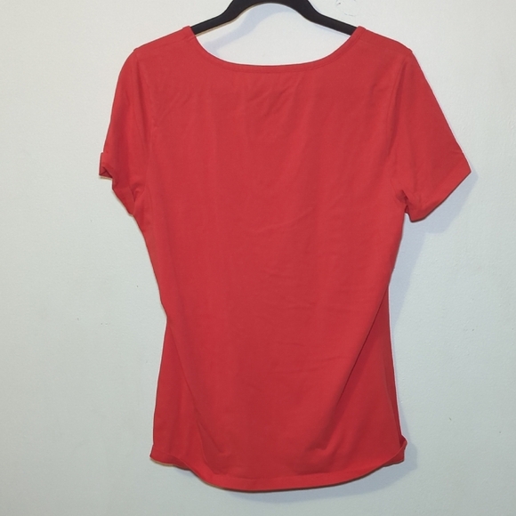 3 for $20 Bundle Sale! LTSbasics Red Short-Sleeve T-Shirt Women's Size M - Picture 4 of 4